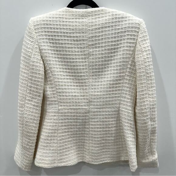 NWOT Zara Textured Tweed Ecru Blazer. Chanel style. Blogger fave. - Picture 14 of 15